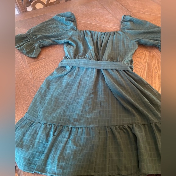 Speechless Green Dress - Picture 2 of 6